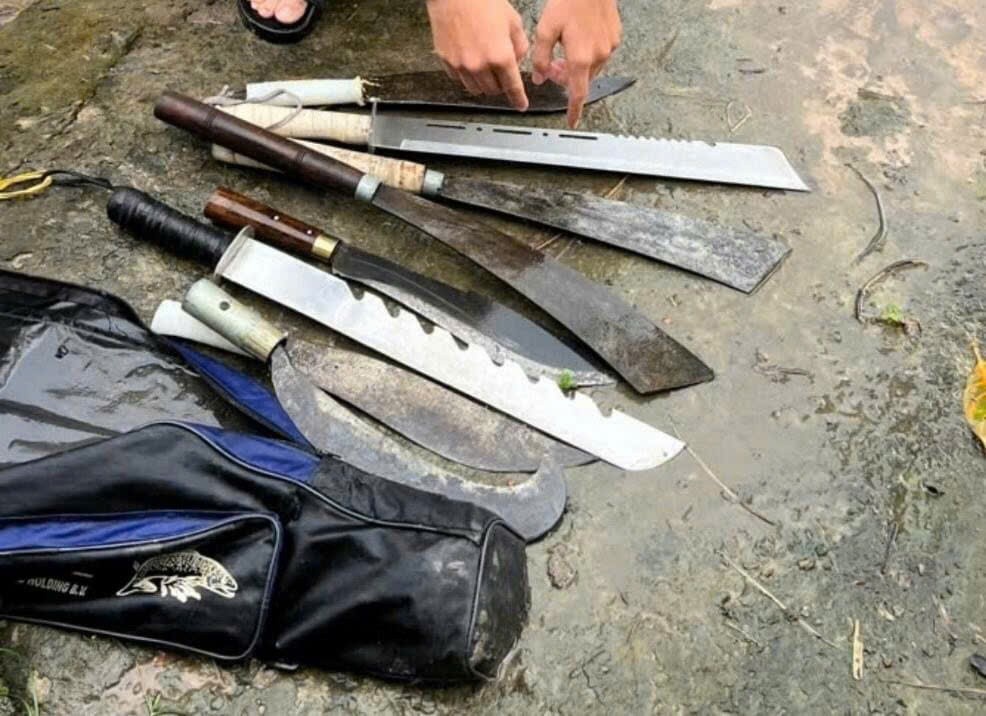 17 doi tuong dung dao chem hai nguoi trong thuong tai quan ca phe hinh anh