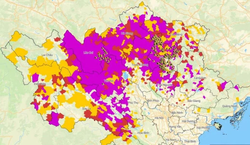 Tin lu khan cap tren song Thao, song Luc Nam va nguy co sat lo 16 tinh hinh anh