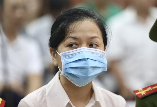 Trần Quí Thanh,  Tân Hiệp Phát,  Trần Uyên Phương ảnh 1 Tran Qui Thanh,  Tan Hiep Phat,  Tran Uyen Phuong anh 1