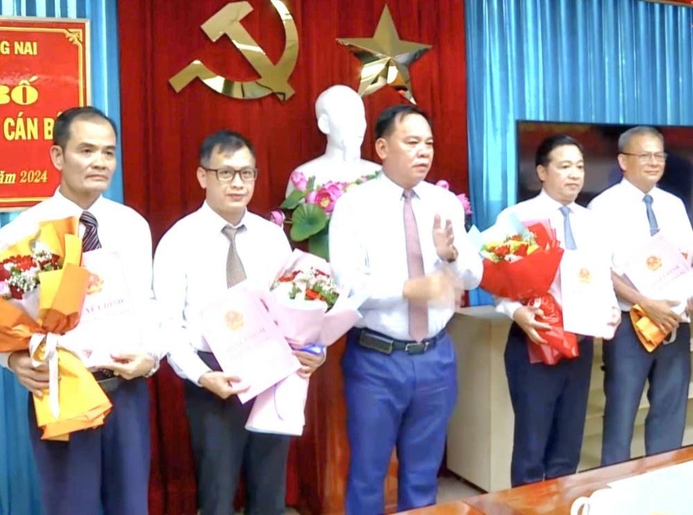 Dieu dong nhan su anh 3