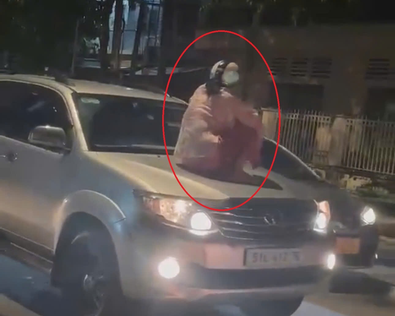 Phu nu Binh Duong anh 1