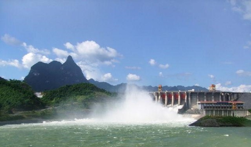 Ho thuy dien Tuyen Quang mo cua xa day thu 3, 4, 5 hinh anh