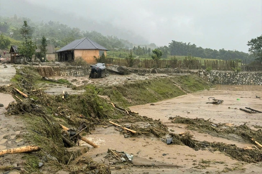 Cong bo tinh huong khan cap ve thien tai tai Lao Cai hinh anh