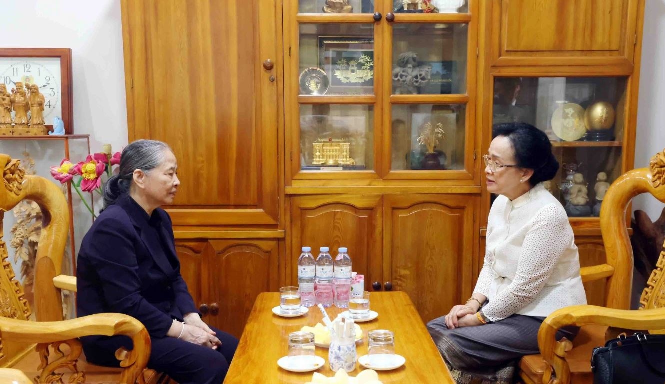 Phu nhan Tong Bi thu Lao tham Phu nhan co Tong Bi thu Nguyen Phu Trong hinh anh