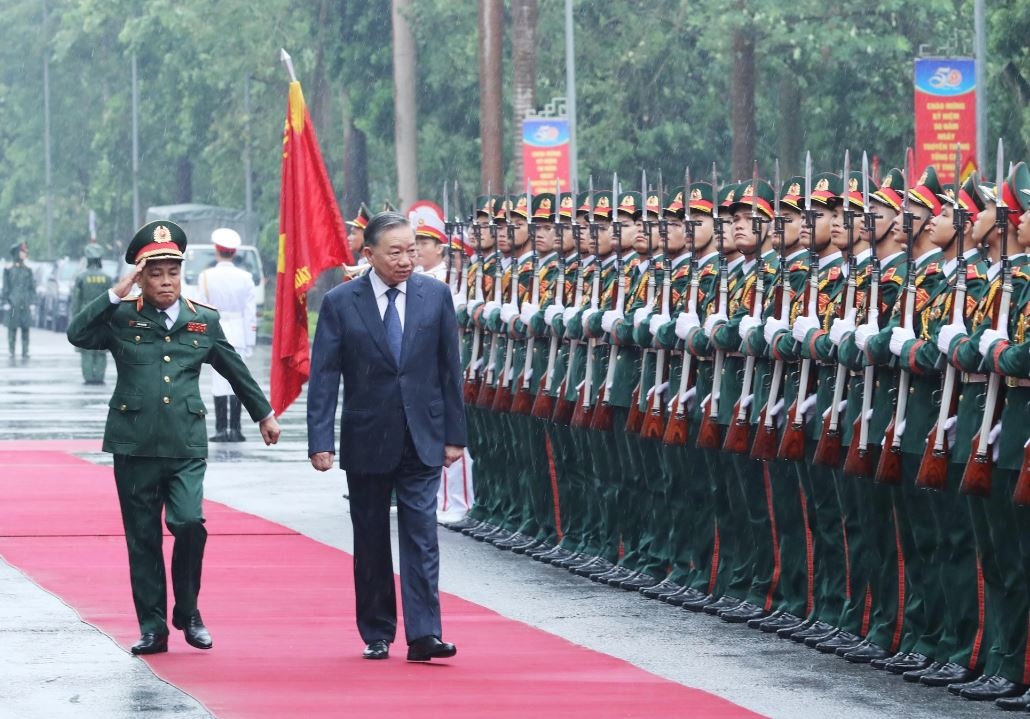 Tong Bi thu du ky niem Ngay truyen thong Tong cuc Ky thuat hinh anh