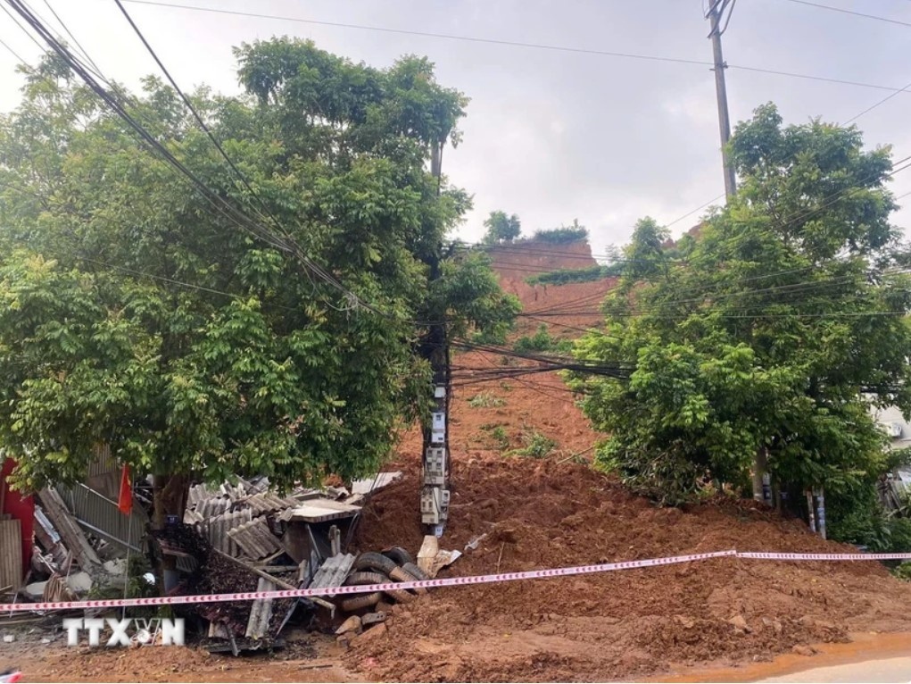 Nguy co xay ra sat lo dat o vung nui Bac Bo ngay ca khi khong mua hinh anh