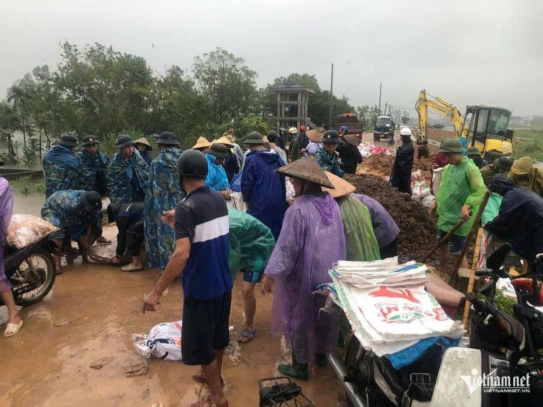 Dong Anh Ha Noi anh 2