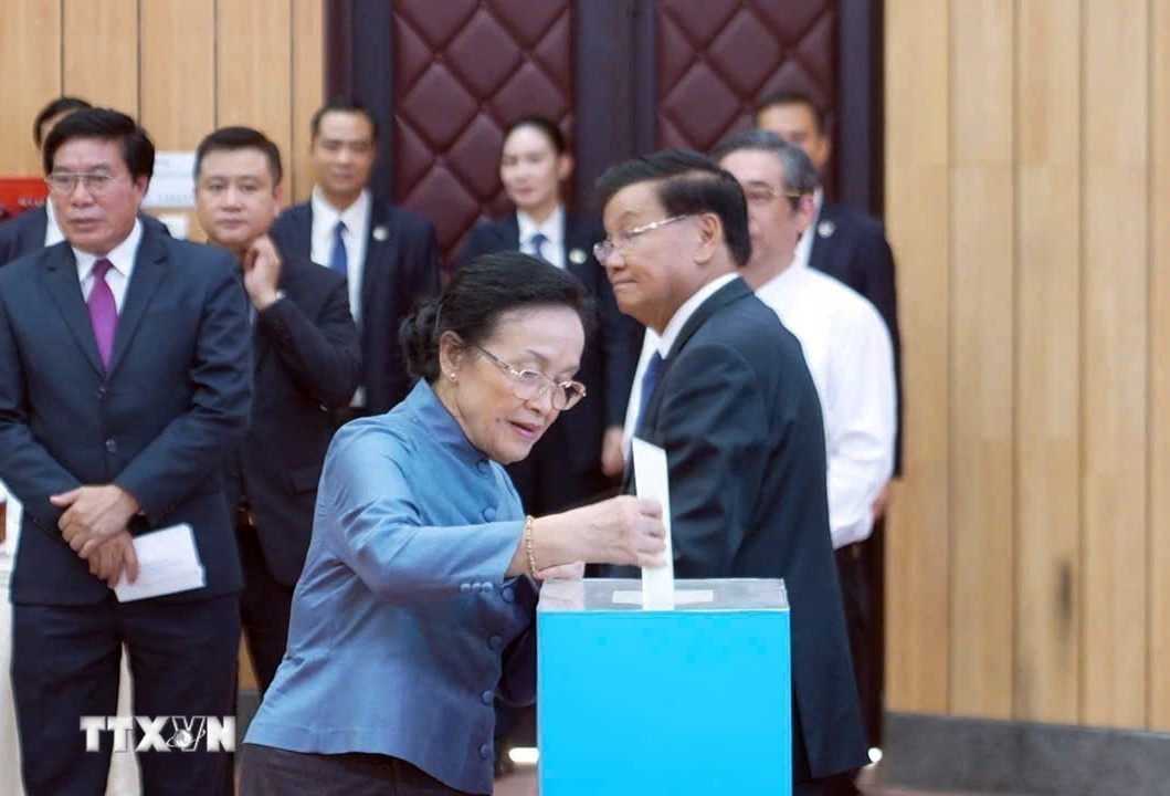 Tong Bi thu Lao anh 2