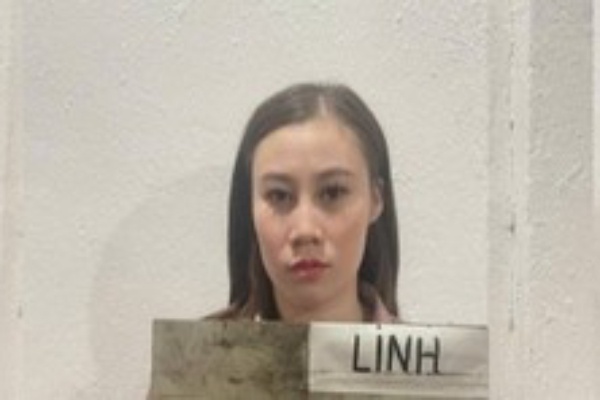 3 co gai tre ru nhau thue nha tro 'bay lac' hinh anh