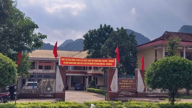 Can bo huyen o Quang Binh bi bat vi lien quan sai pham du an cay xanh hinh anh