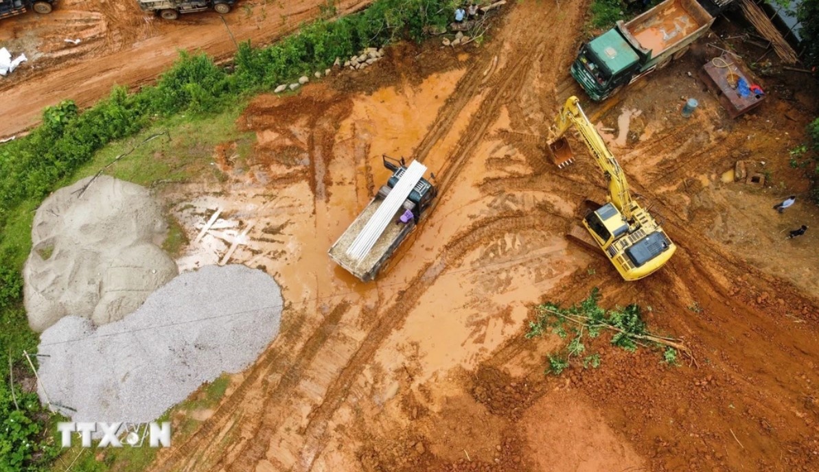 nguoi dan thon Lang Nu anh 1
