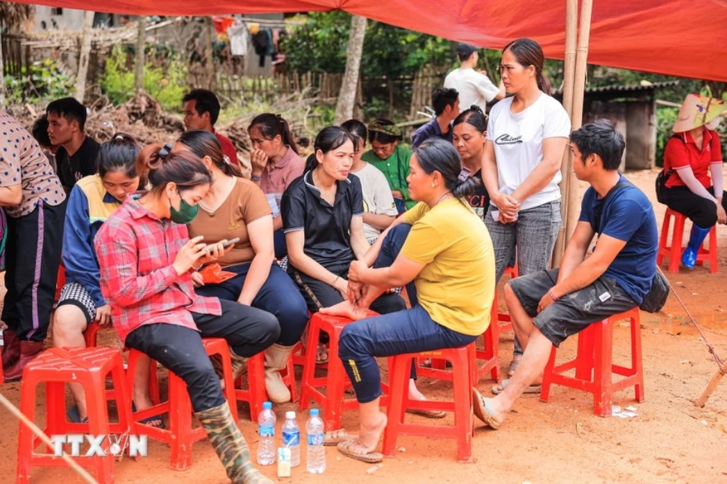 nguoi dan thon Lang Nu anh 6