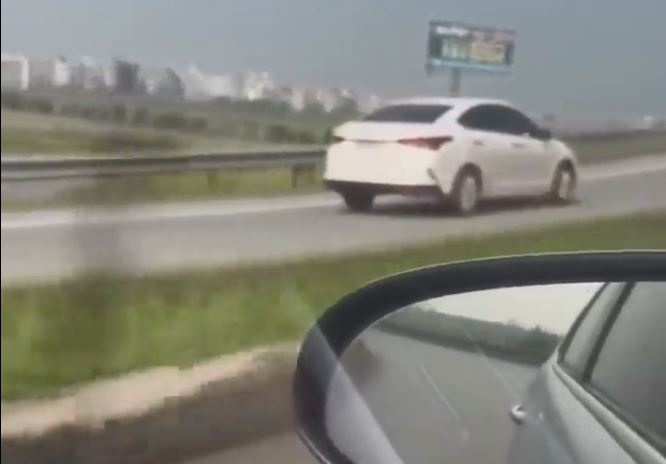 Can canh oto chay nguoc chieu toc do cao tren cao toc hinh anh