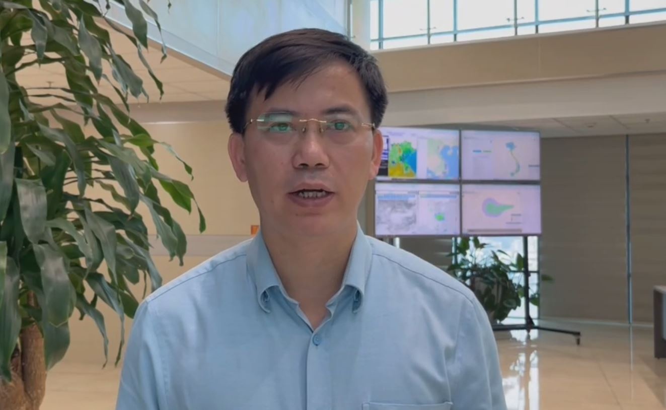 Vi sao mien Trung mua to du chua hinh thanh bao so 4 hinh anh