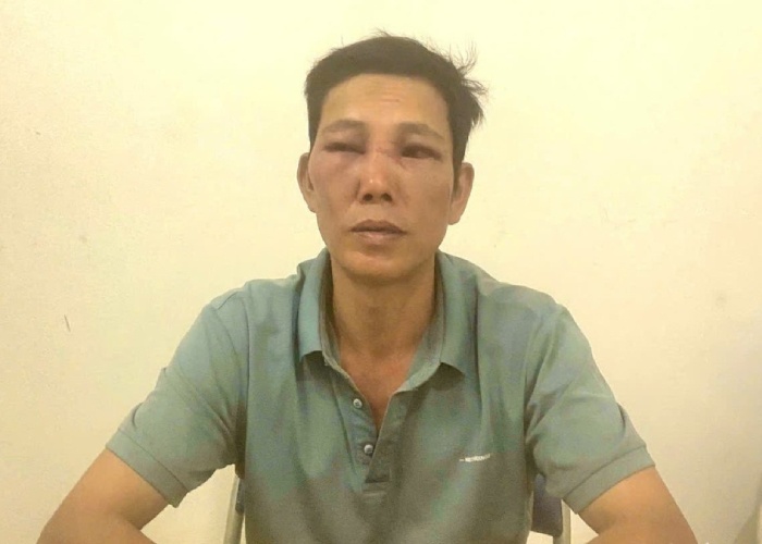 Bat ngo dung dao chem ban nhau hinh anh