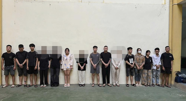 Dau tu tien ao,  Chiem doat tai san anh 2