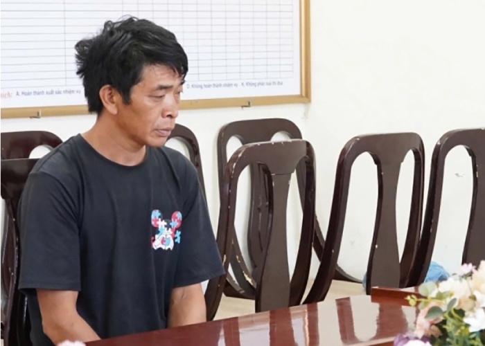 Bat ke dung bua danh tu vong vo roi bo tron len rung o Bac Kan hinh anh