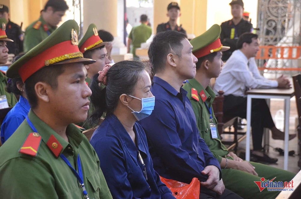 Ngân hàng SCB,  Trương Mỹ Lan,  SCB,  Vạn Thịnh Phát,  Rửa tiền,  Tập đoàn Peninsula,  Blue Pearl,  Sài Gòn Peninsula,  Easter View ảnh 2 Ngan hang SCB,  Truong My Lan,  SCB,  Van Thinh Phat,  Rua tien,  Tap doan Peninsula,  Blue Pearl,  Sai Gon Peninsula,  Easter View anh 2