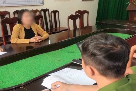 Khoi to nu dai gia bat dong san o Dak Nong ve toi tron thue hinh anh