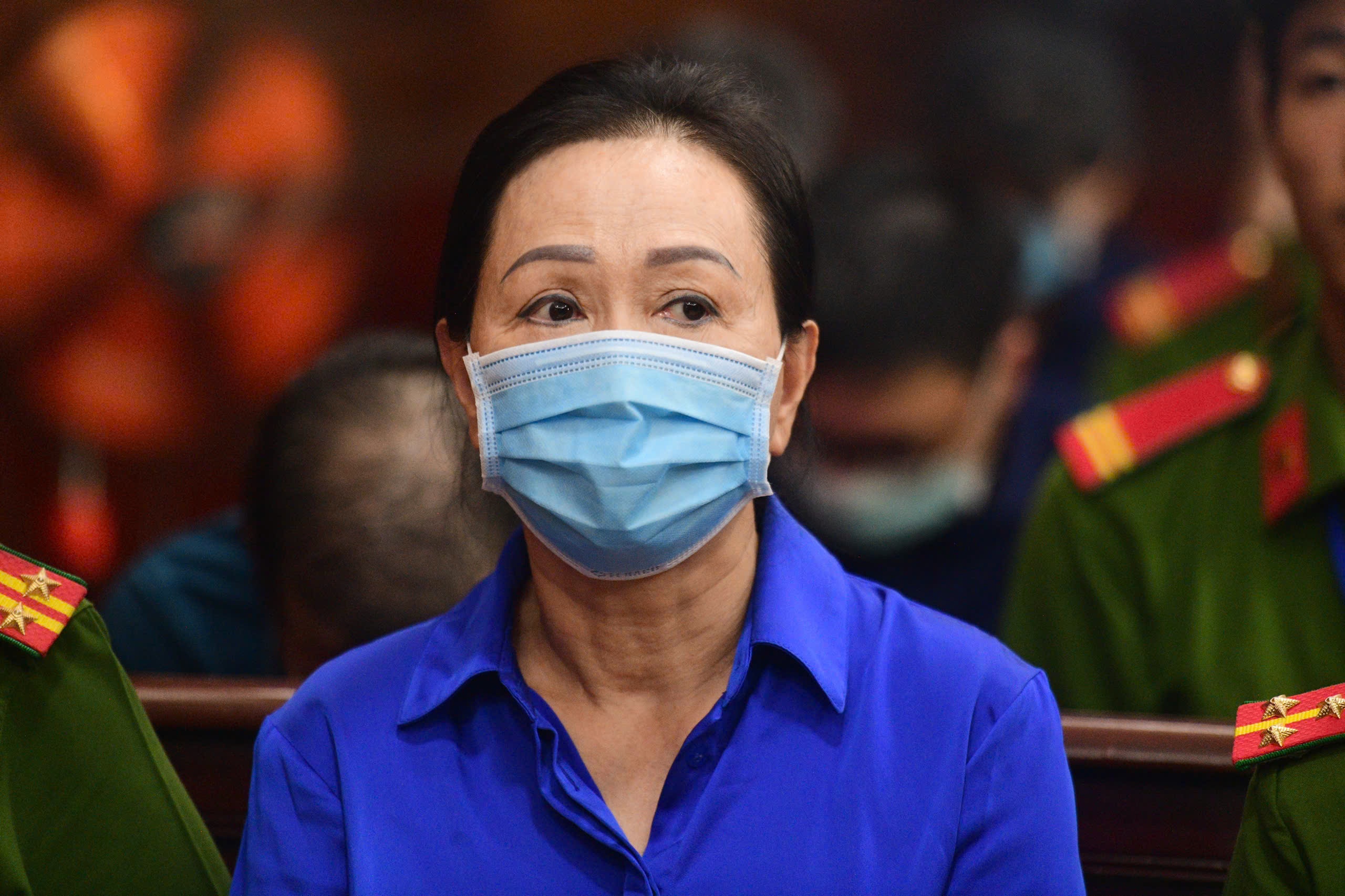 Thuoc cap ba Truong My Lan khong ngo luong nguoi mua trai phieu lon hinh anh