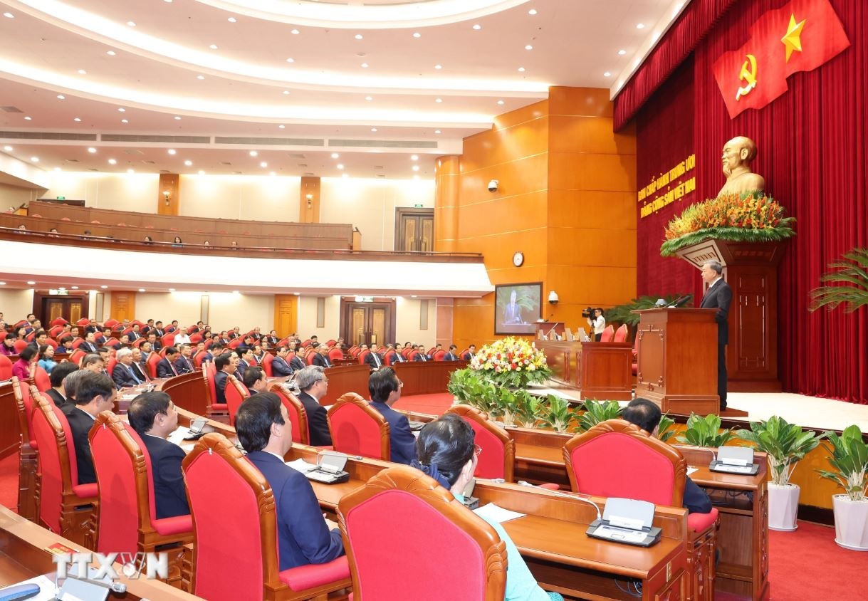 Hoi nghi Trung uong anh 2