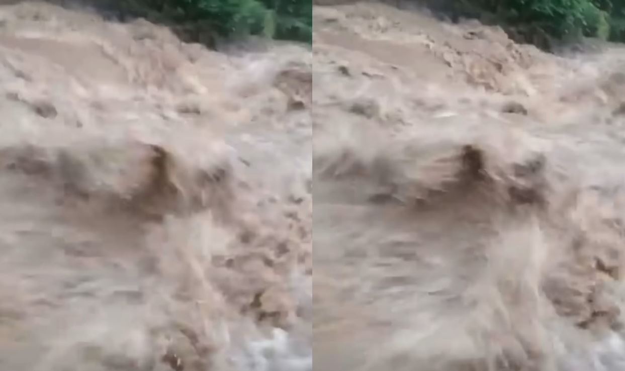 Can canh nuoc tu thuong nguon do ve song Ngan Pho hinh anh