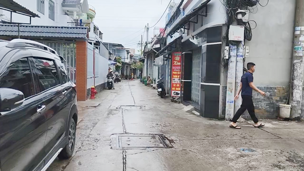 Nghi dam tu vong nguoi tinh roi tu sat trong phong tro o TP.HCM hinh anh