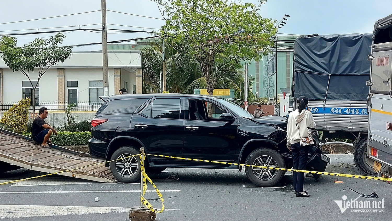 Cuop xe tai,  Gay loat tai nan anh 2