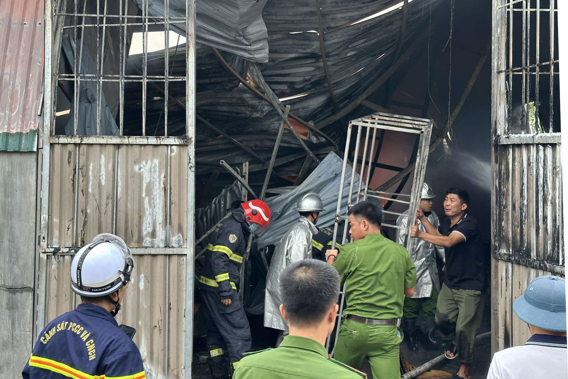 Chay xuong may tre anh 2