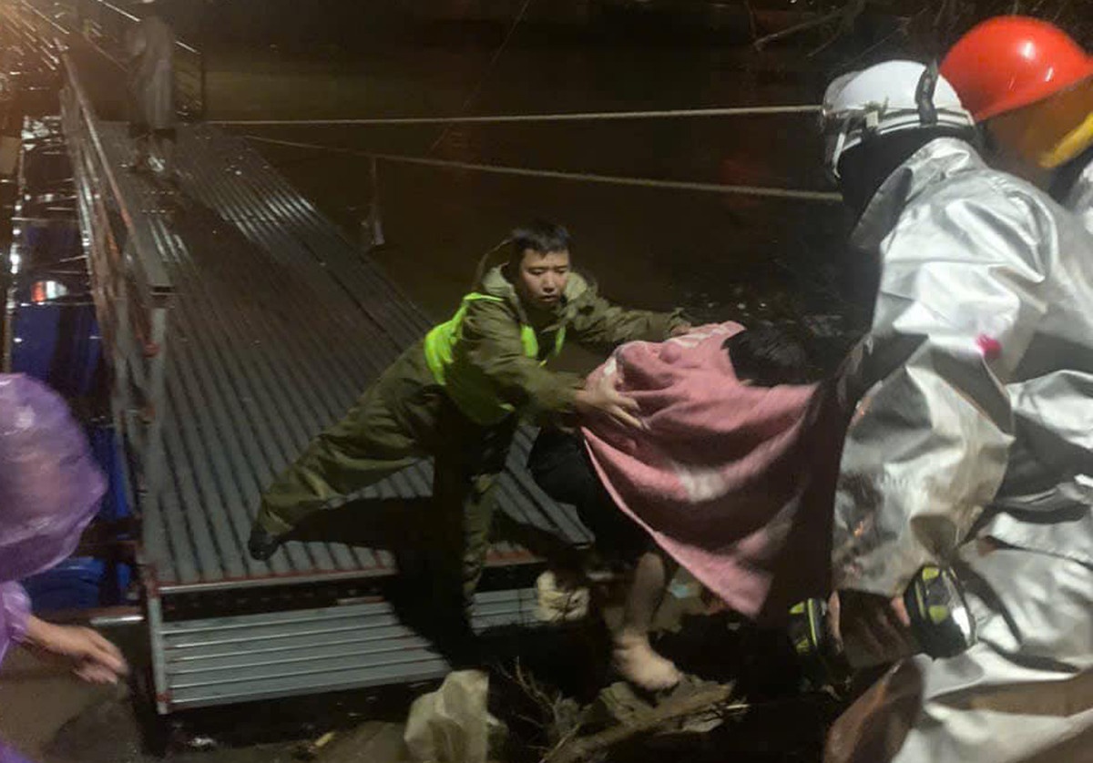 nhay cau Nhat Tan anh 1