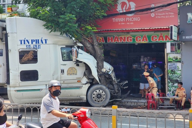 Xe container TP.HCM anh 2