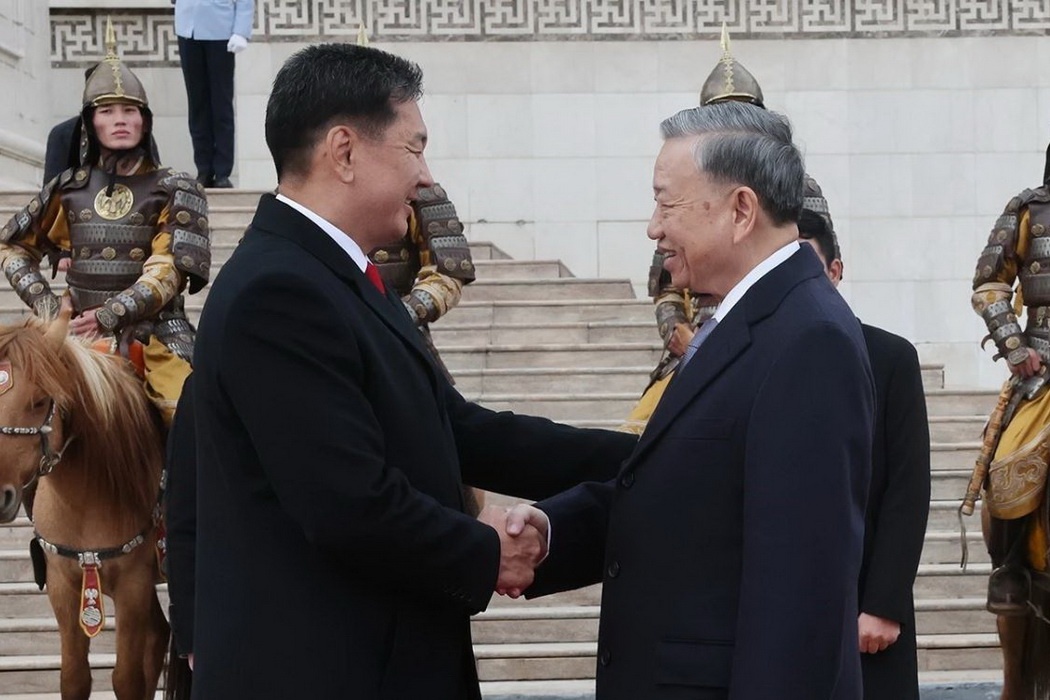 Le don Tong Bi thu, Chu tich nuoc To Lam tham cap Nha nuoc toi Mong Co hinh anh