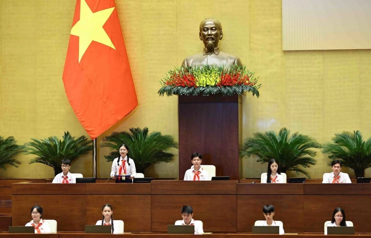 Khai mac Phien hop gia dinh 'Quoc hoi tre em' lan thu hai nam 2024 hinh anh