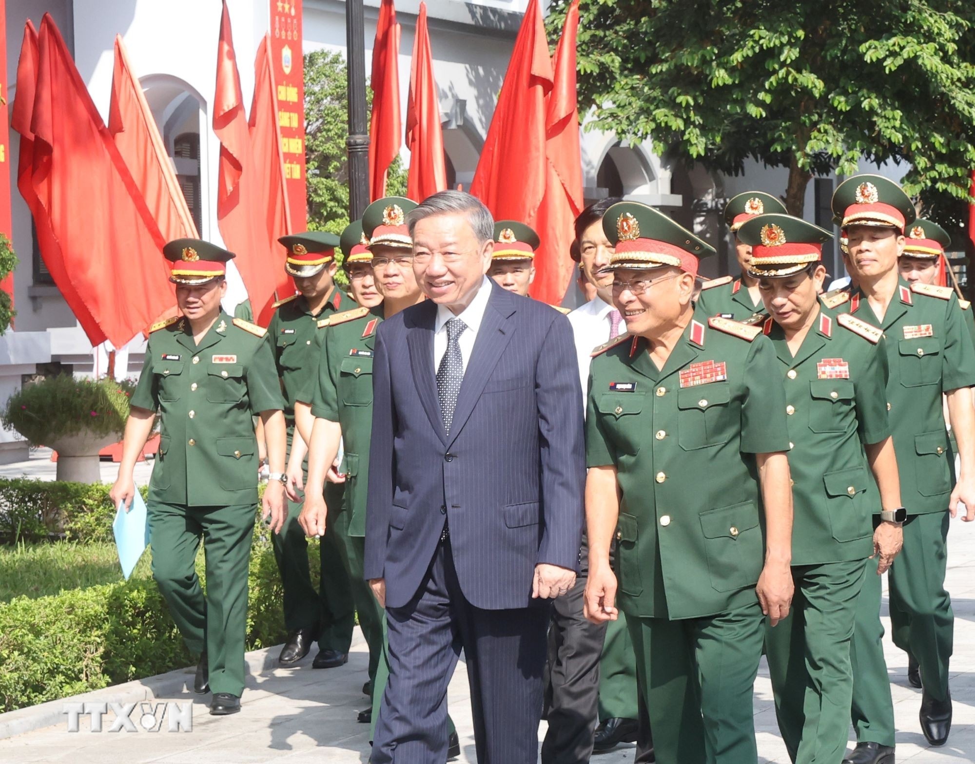 Tong Bi thu,  Chu tich nuoc anh 2