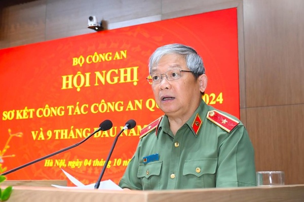 Da dau gia hon 10.700 bien so xe voi tong so tien hang tram ty dong hinh anh