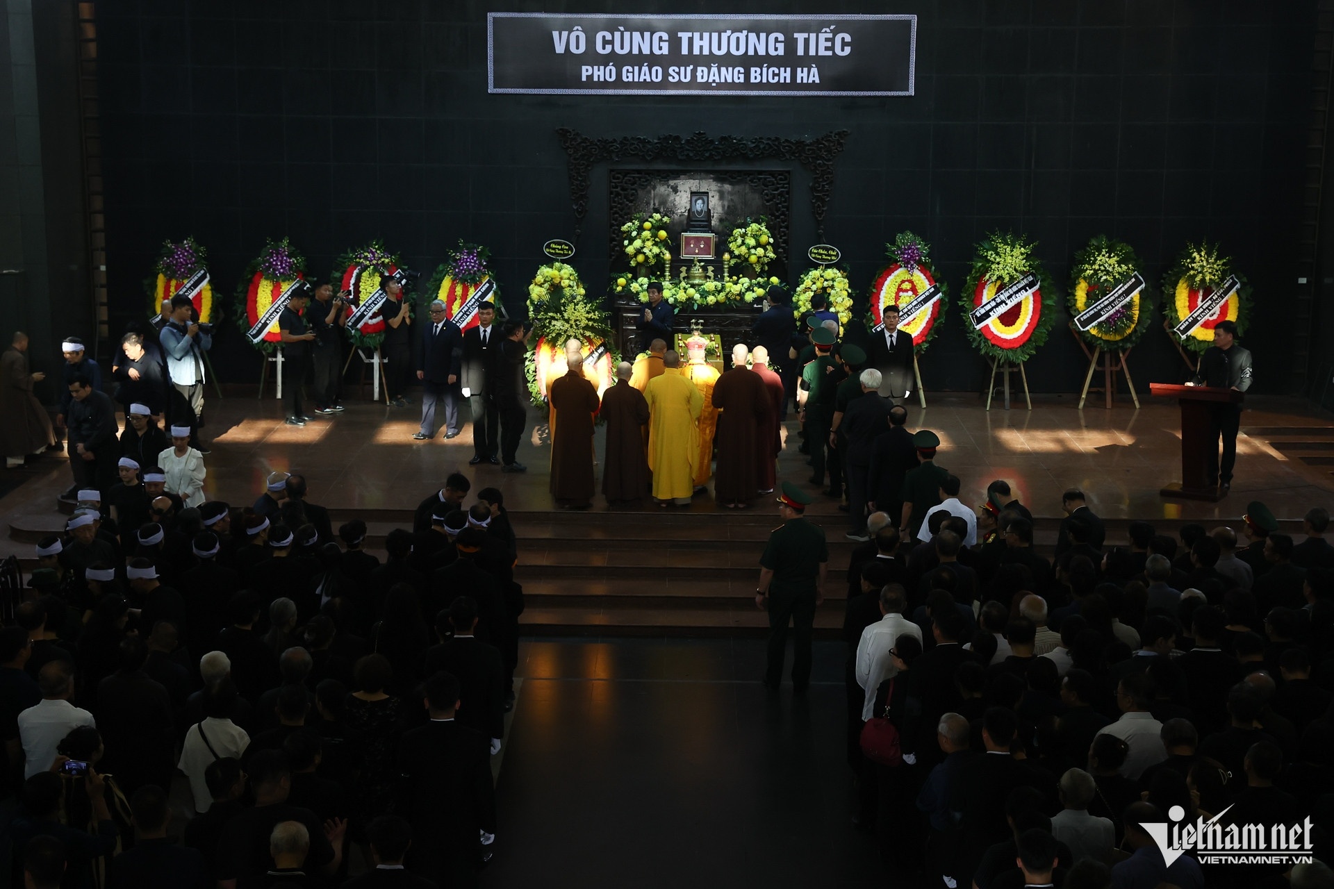 Phu nhan Dai tuong anh 1