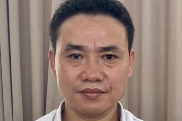 Cuu Pho giam doc So Ngoai vu Thai Nguyen nhan hoi lo 4,4 ty dong hinh anh