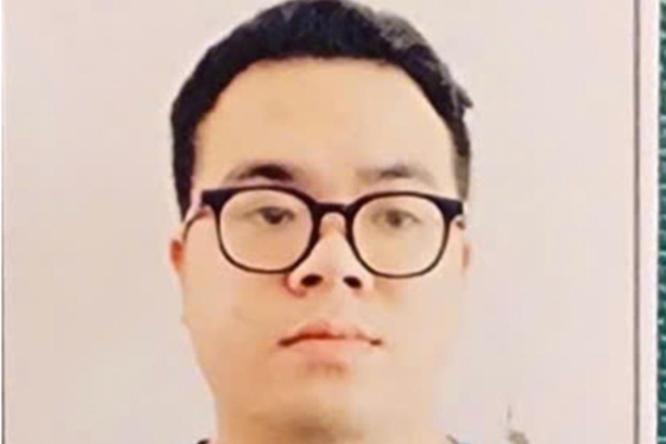 Khoe co quan he voi lanh dao cong an de lua dao 'chay an' hinh anh