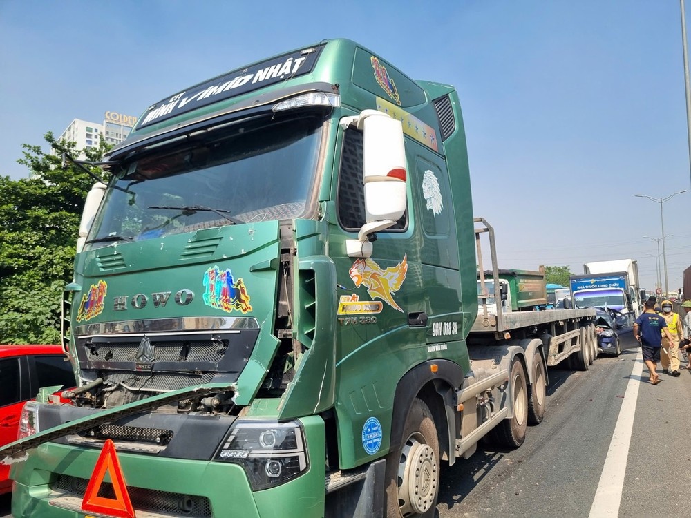 Tai nan lien hoan anh 1