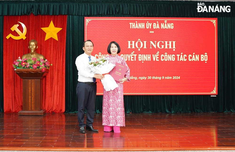 Dieu dong nhan su anh 3