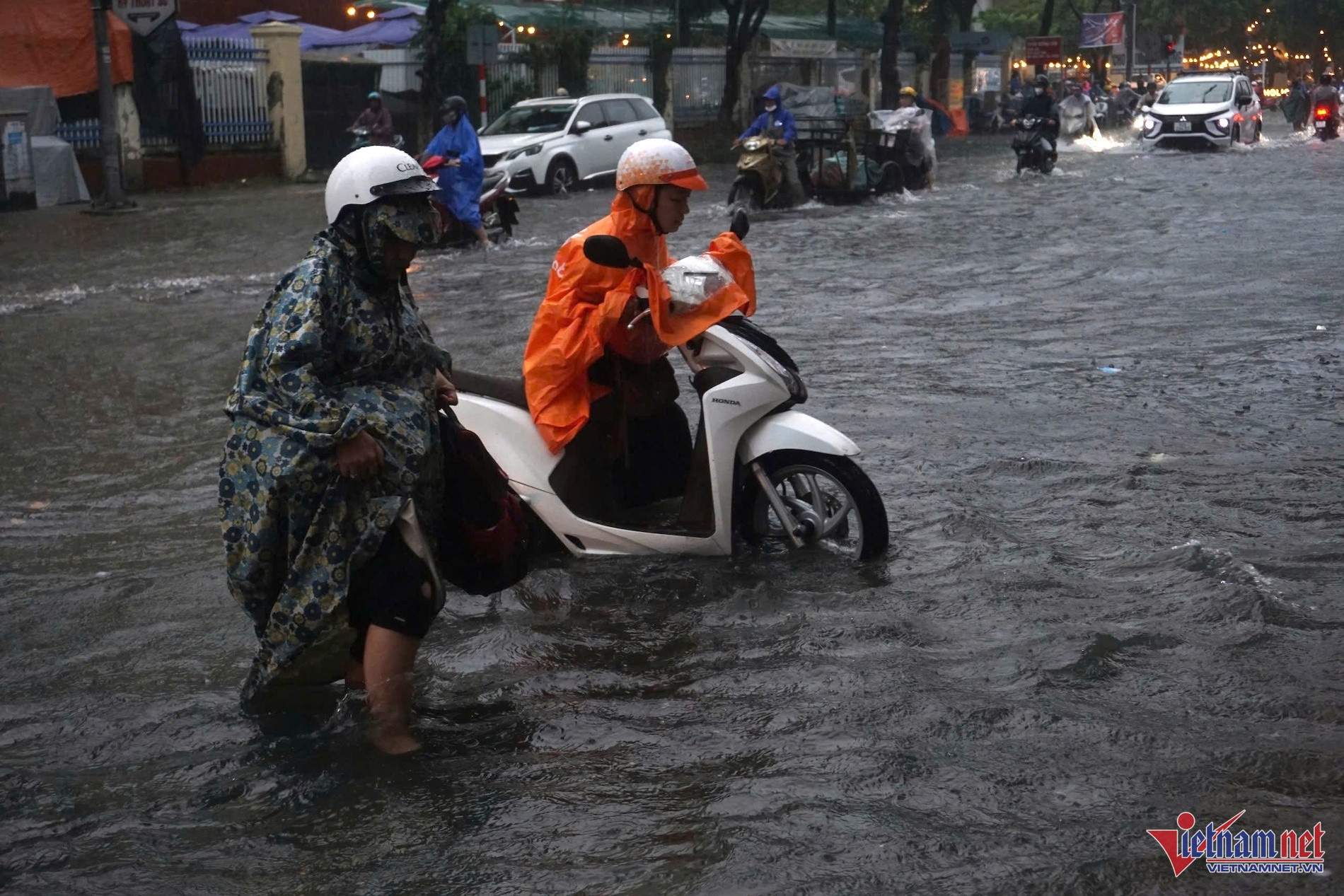 Mưa lớn cục bộ có thể gây ngập úng vùng trũng thấp. Ảnh minh họa: Hồ Giáp.