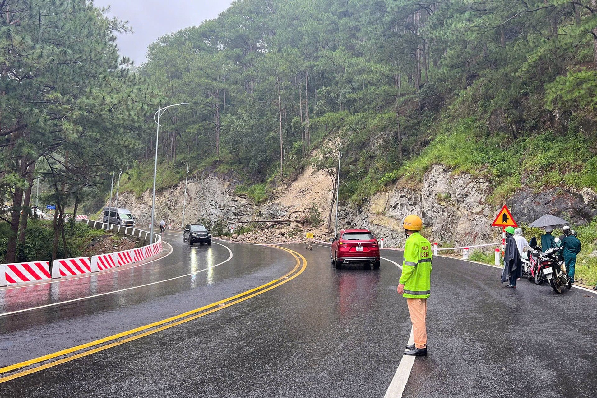 Sat lo deo Prenn anh 2