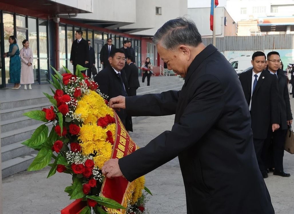 Tong Bi thu, Chu tich nuoc tham Truong mang ten Chu tich Ho Chi Minh hinh anh