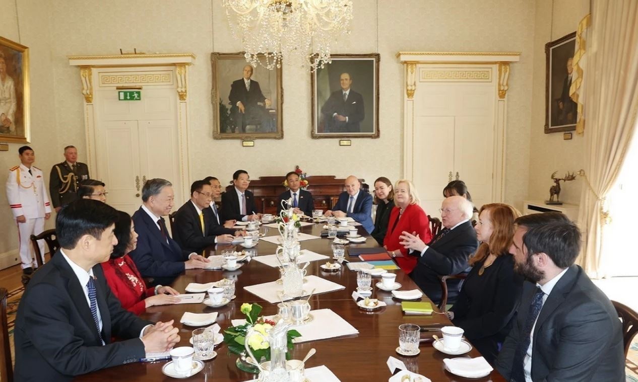 Phat bieu cua Tong thong Ireland tai tiec chieu dai Tong Bi thu hinh anh