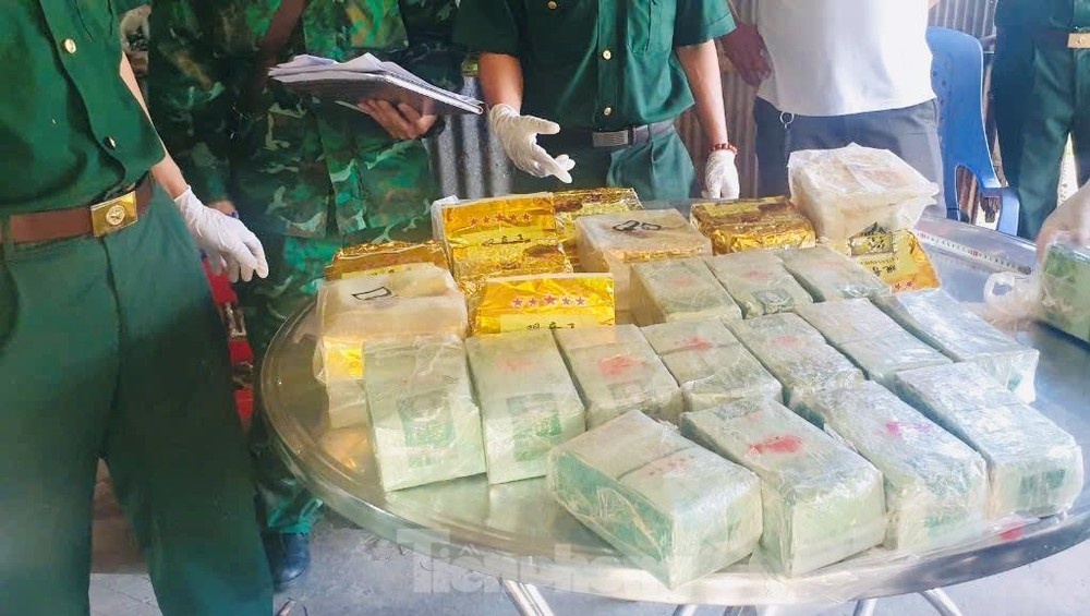 Bien phong Ma tuy anh 1