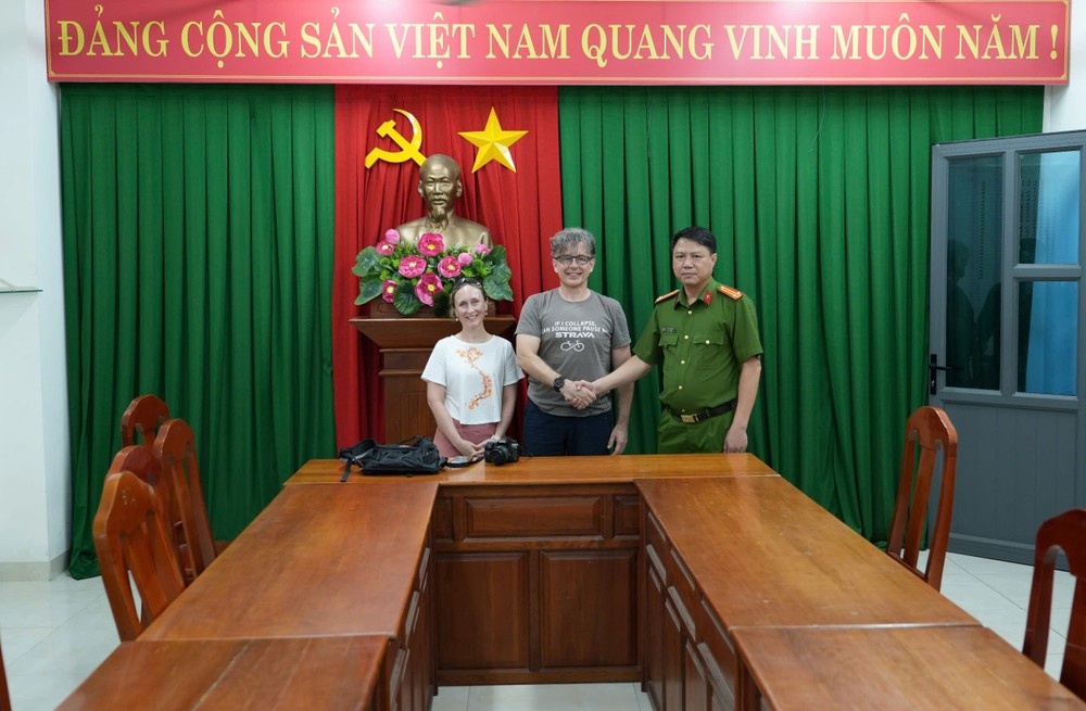 Cuop nguoi nuoc ngoai anh 2