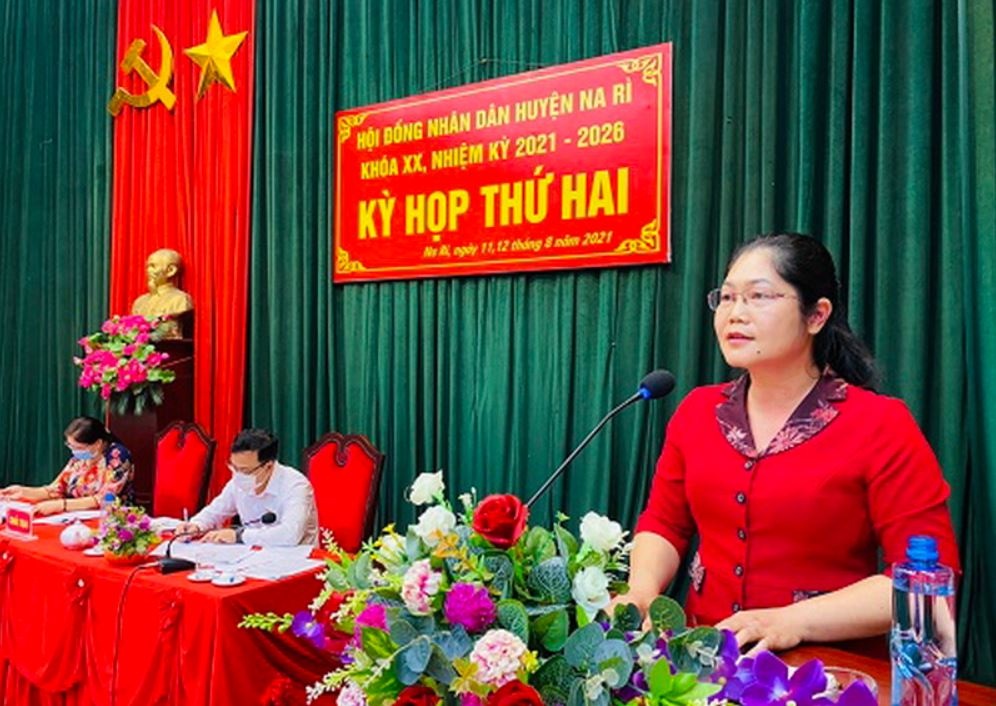 Thu tuong Chinh phu phe chuan nhan su lanh dao tinh Bac Kan hinh anh