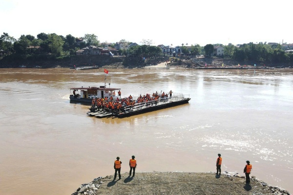 Tam dung pha tu 12h hom nay de lap lai cau phao Phong Chau hinh anh