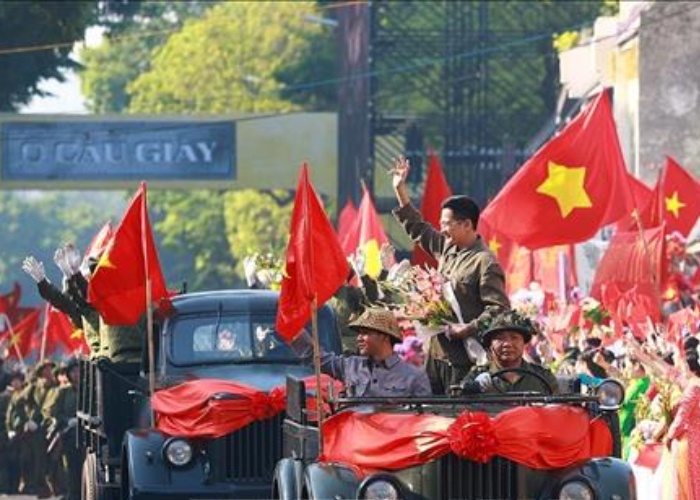 Xuc dong man thuc canh tai hien thoi khac 'Ngay ve chien thang' hinh anh