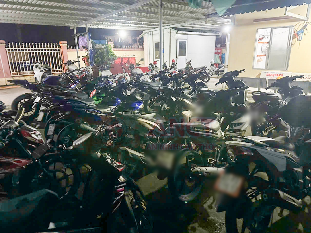 Quai xe tren QL1,  Can Tho anh 2